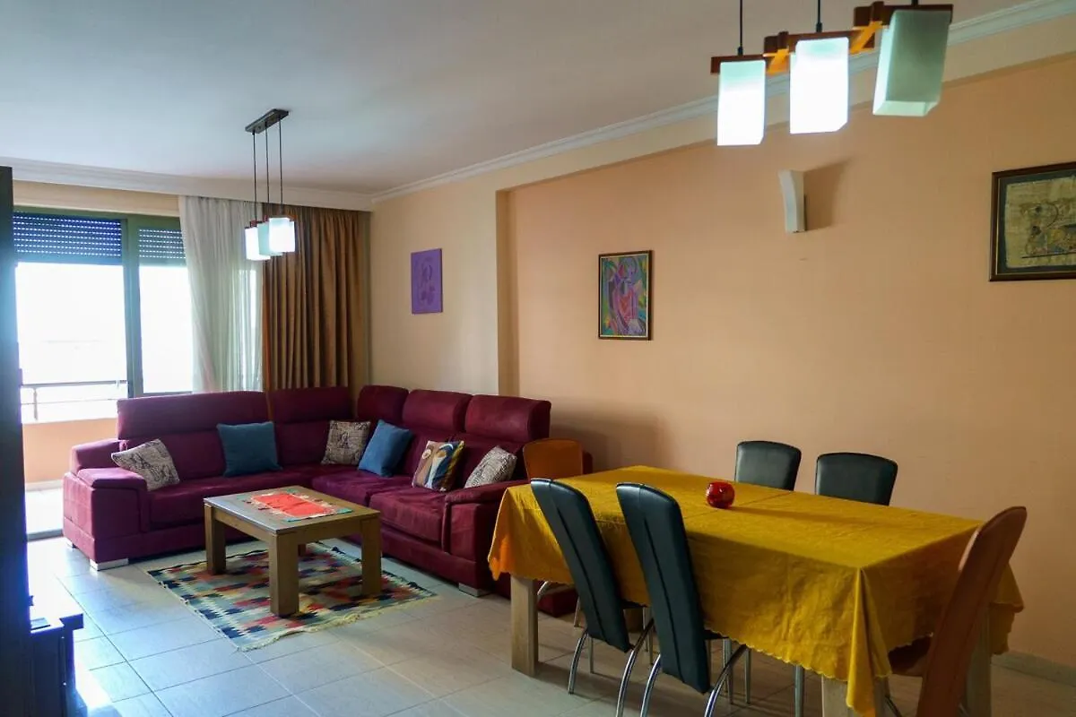 Cozy Flat At Komuna E Parisit Tirana Albanien